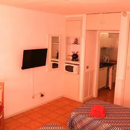 In Perfect Location * Playa de las Americas (Tenerife)