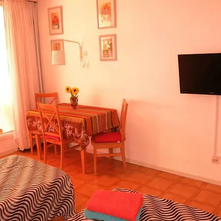 In Perfect Location * Playa de las Americas (Tenerife)